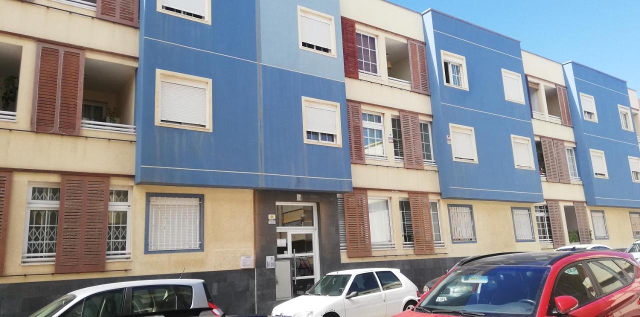 Apto Ache, Acogedor Apartamento De 66 M Con Terraza, Aire Acondicionado Y Parking Privado Gratuito Los Abrigos Exterior foto