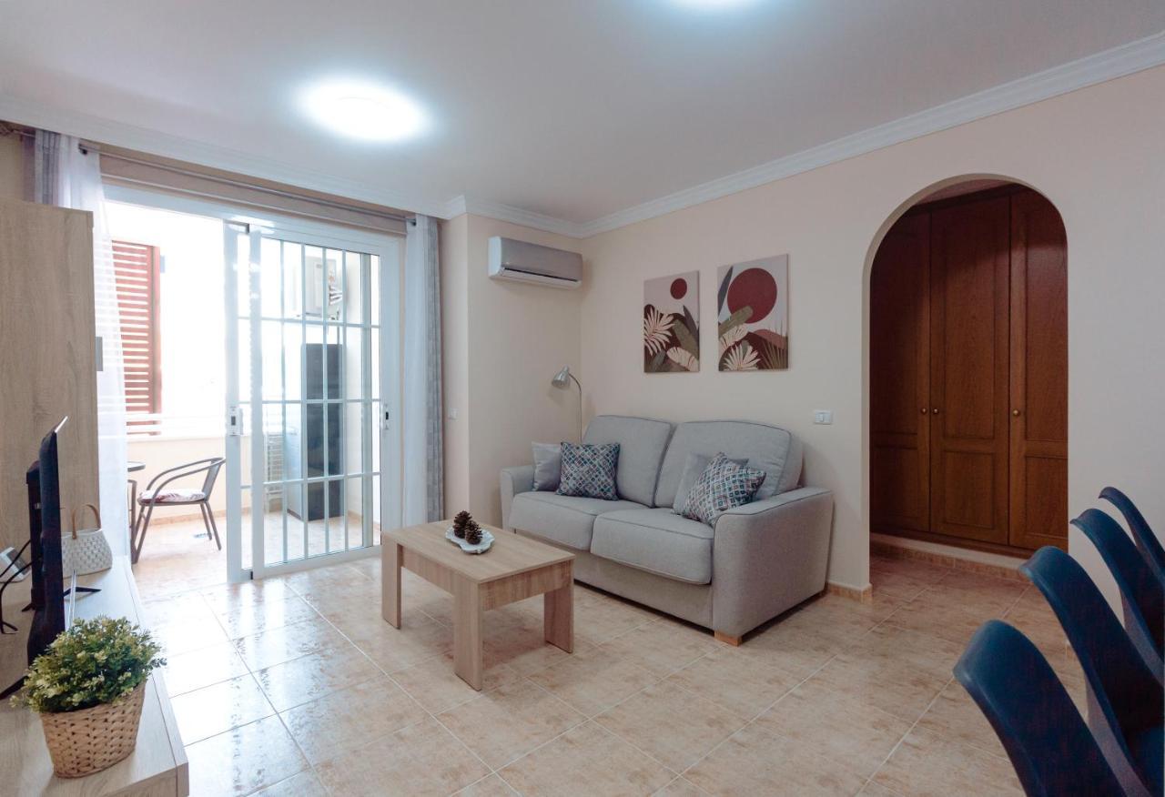 Apto Ache, Acogedor Apartamento De 66 M Con Terraza, Aire Acondicionado Y Parking Privado Gratuito Apartment Los Abrigos Exterior foto